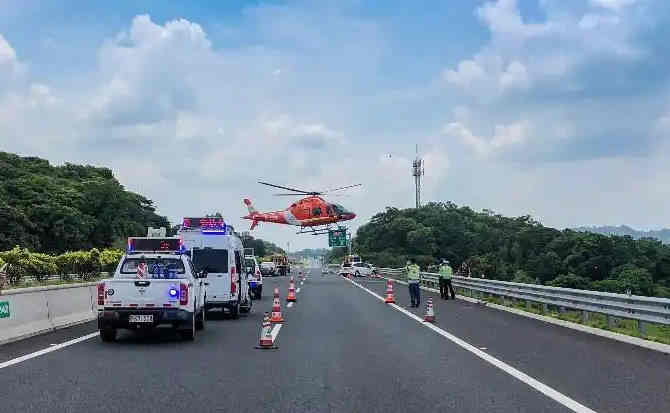 港南区高速公路汽车救援案例